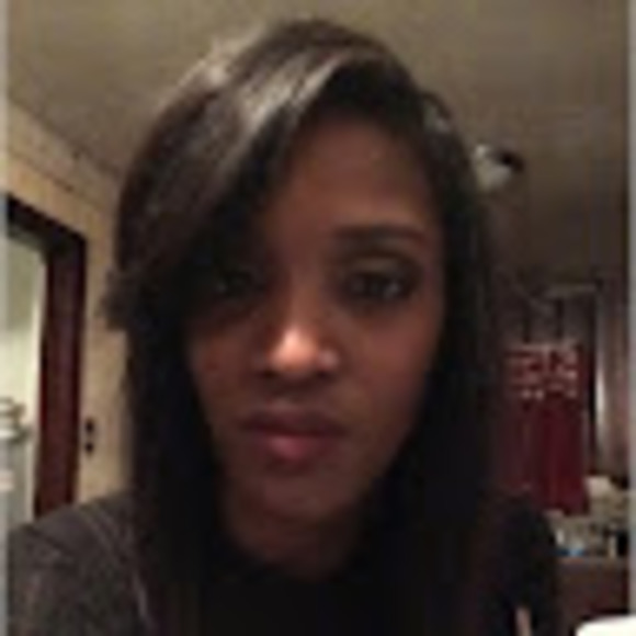 Meet your Posher, Paige - Picture 1 of 1